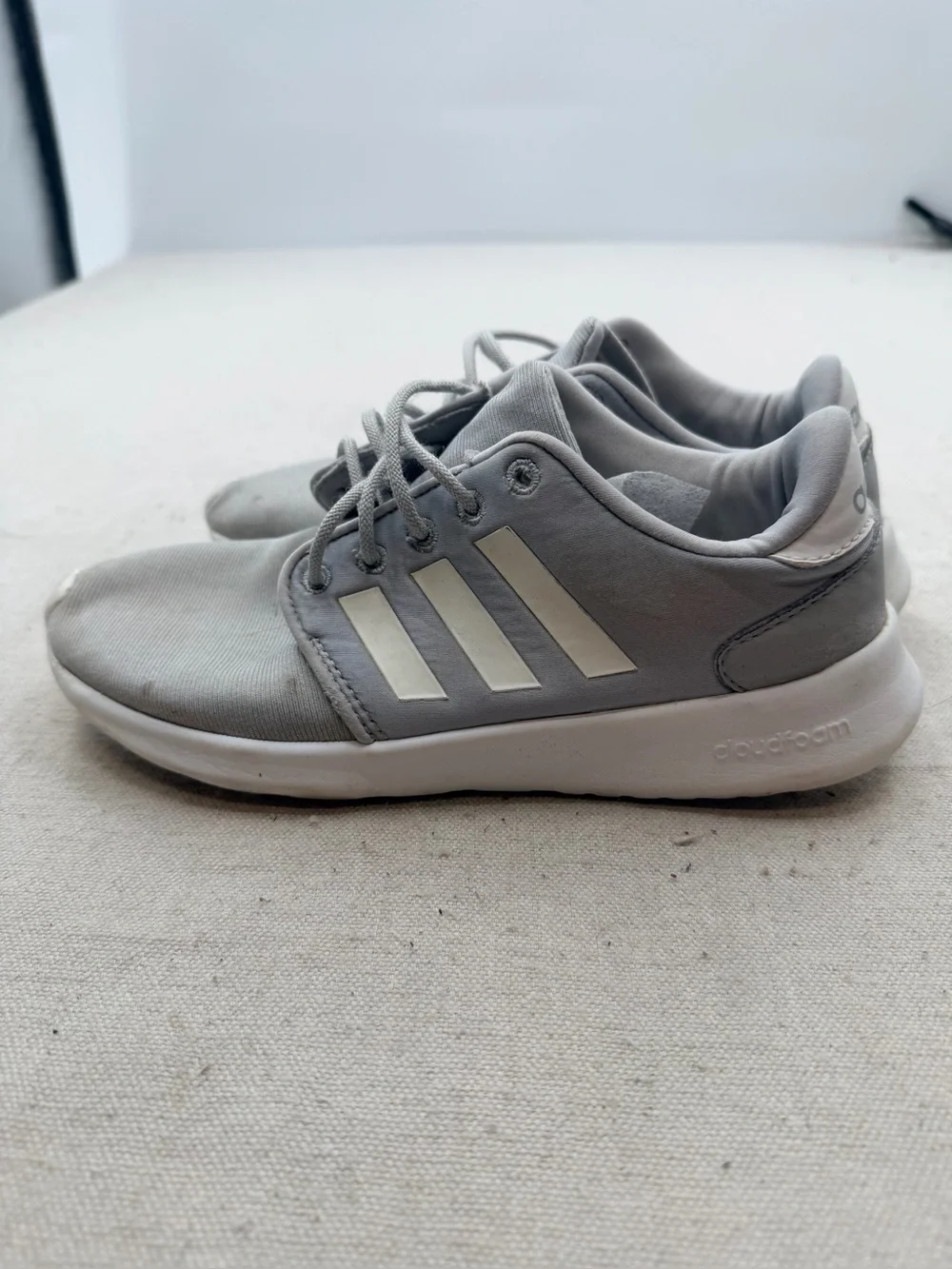 Adidas Cloudfoam Light Gray Lace-Up Sneakers